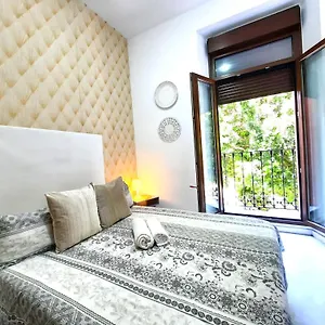 Apartment Budget & Lovely Setas, Seville